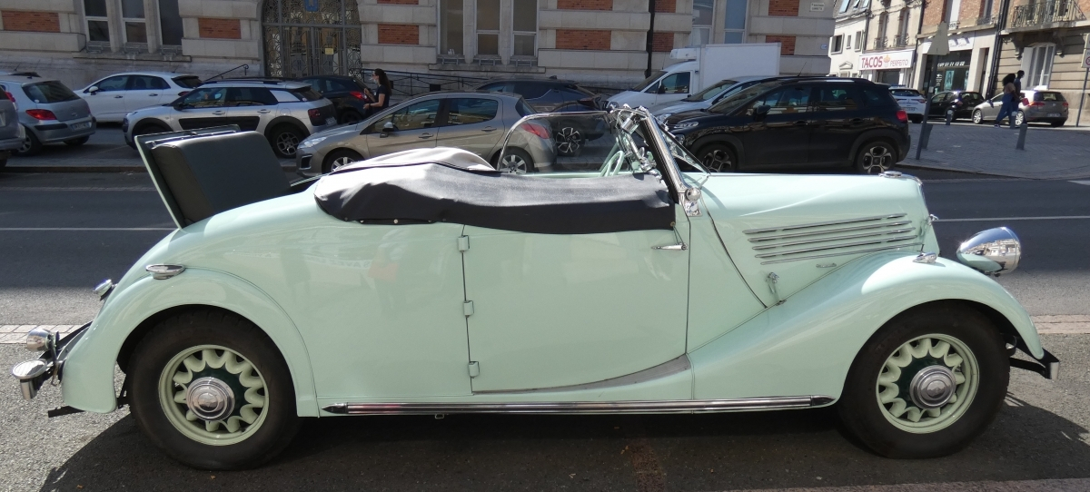Renault Primaquatre — 15